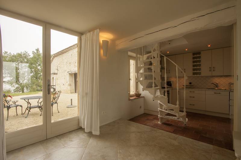 Guest Kitchen