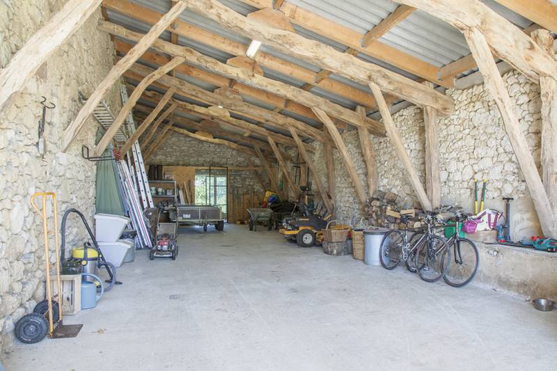 Barn